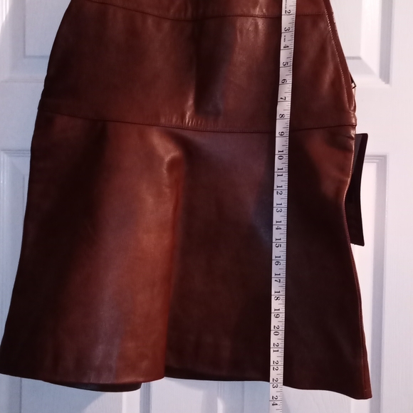HIGH WASTED LEATHER SKIRT - Picture 10 of 10